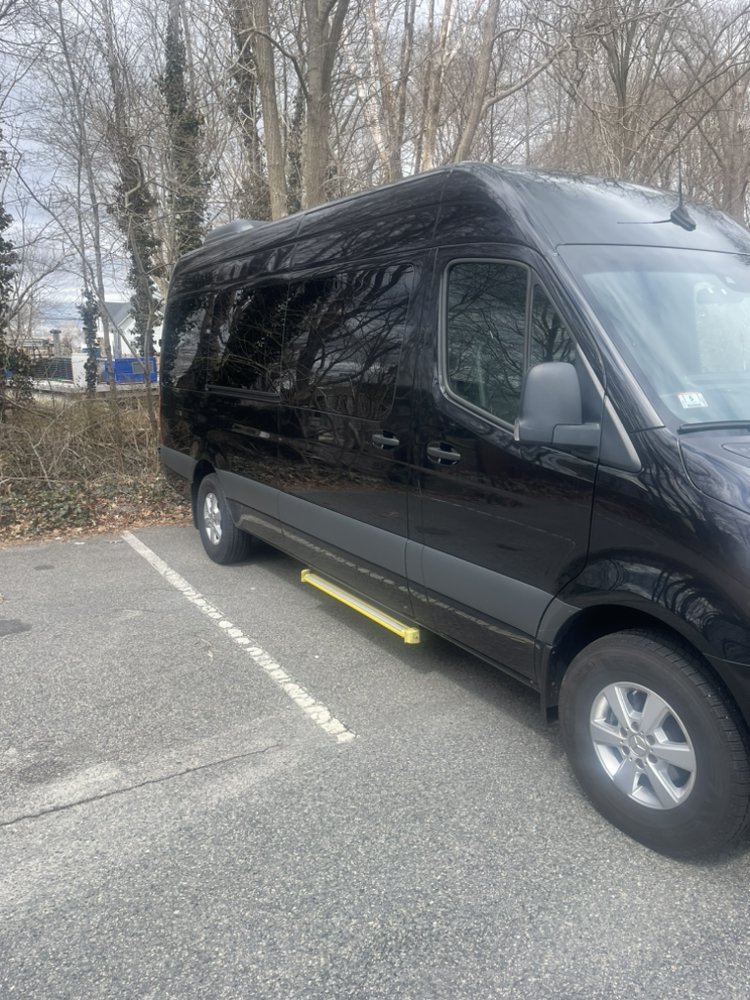 Executive Airport Transportation for Corporate Travelers