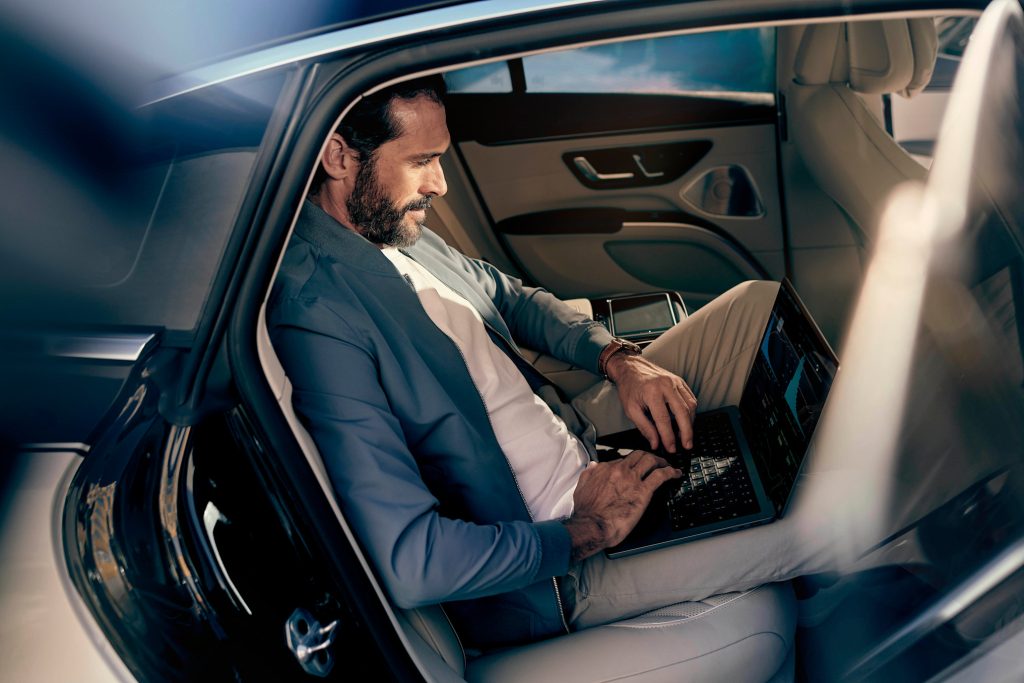 Benefits of Hiring a Professional Black Car Service in Reading